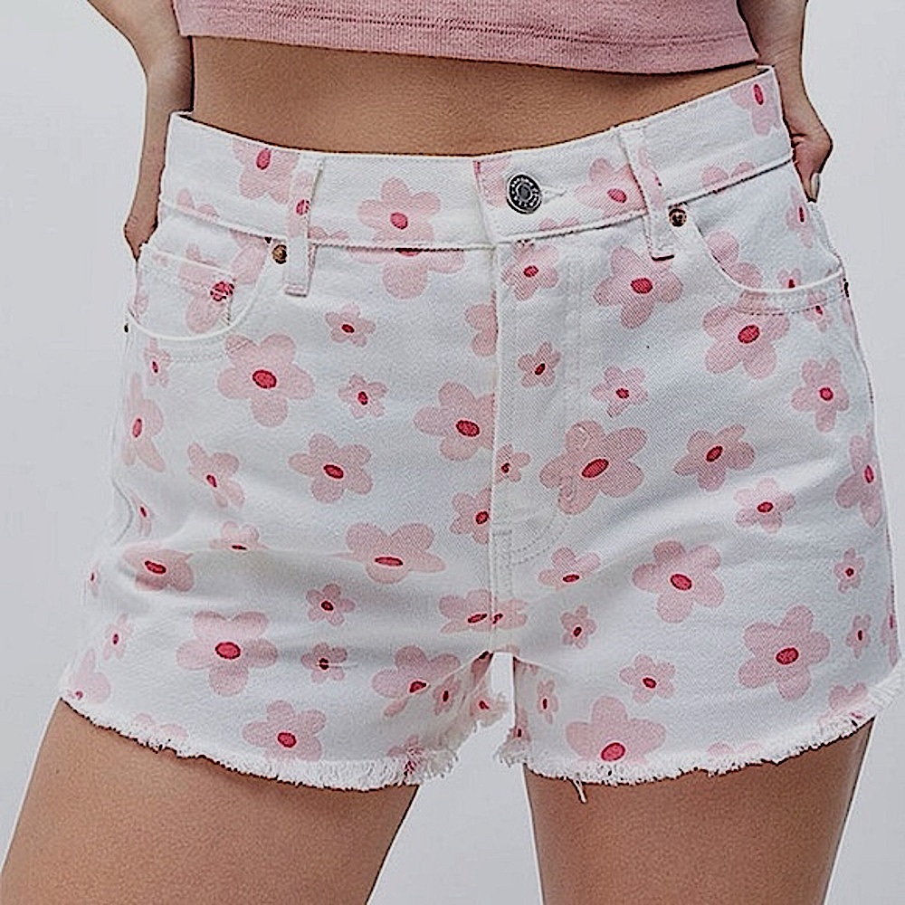 NEW PacSun Pink Flower Vintage High Rise denim shorts - Picture 2 of 8